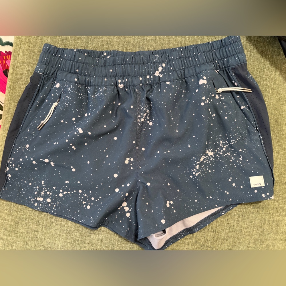 Vuori Navy and White limited edition ink splatter dash shorts